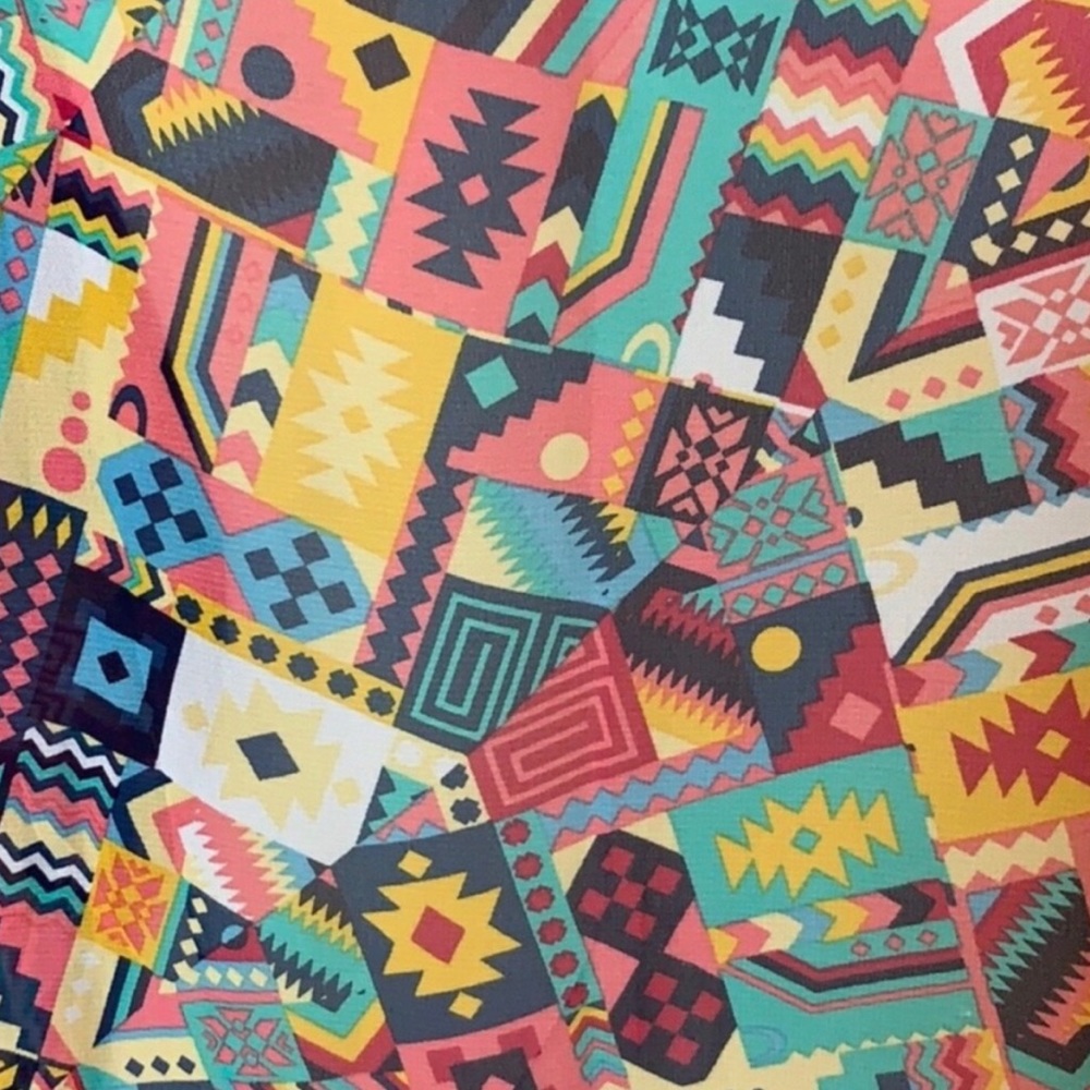 LuLaRoe Shirley sheer Kimono duster Aztec
Print. Size Medium. - Picture 4 of 6
